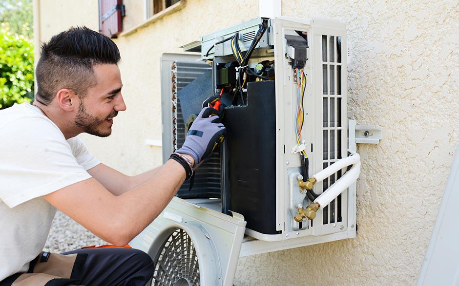 l'électricien Louvres